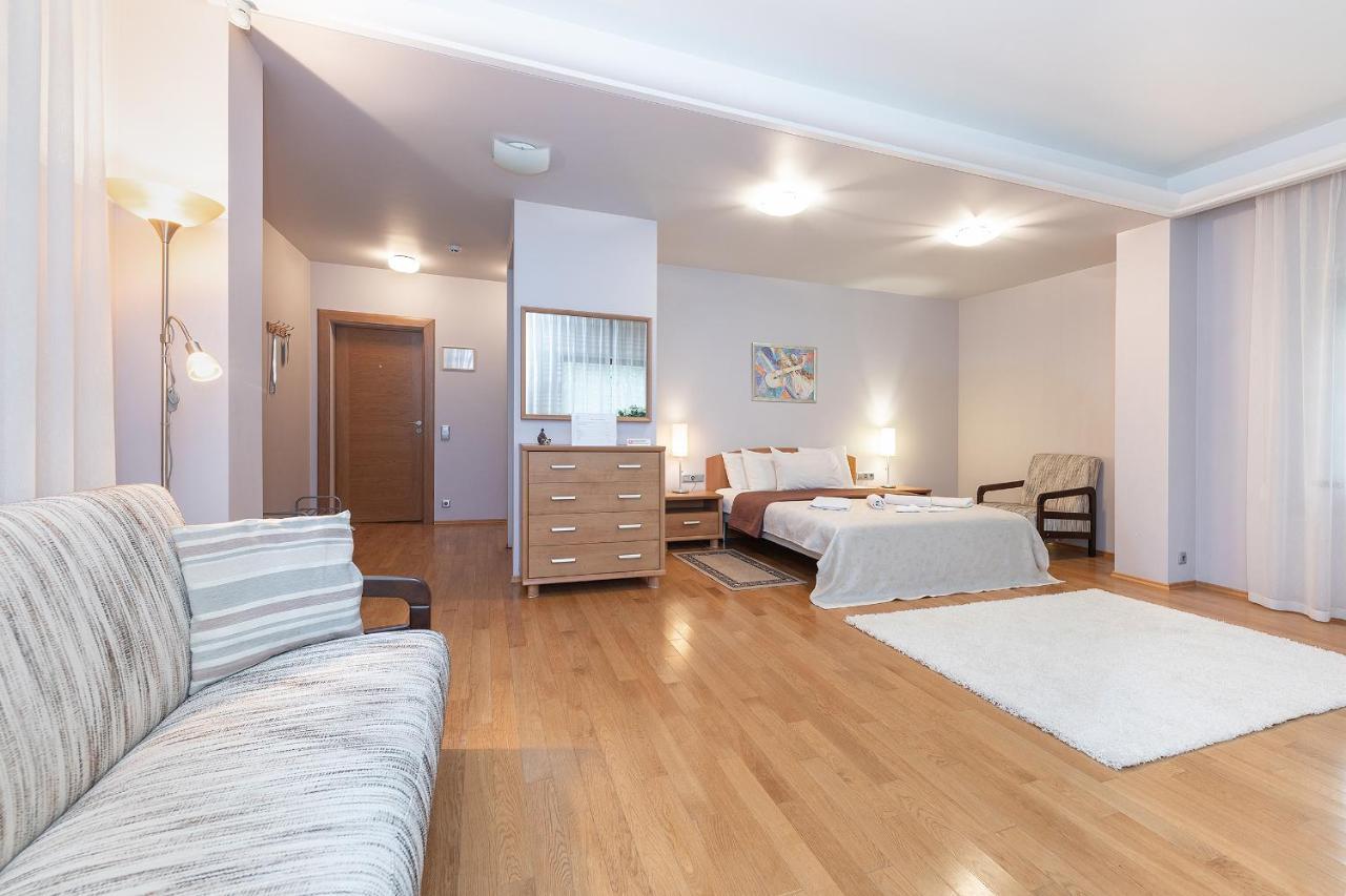 Room In Guest Room - Valensija - Large Suite Jūrkalne 외부 사진