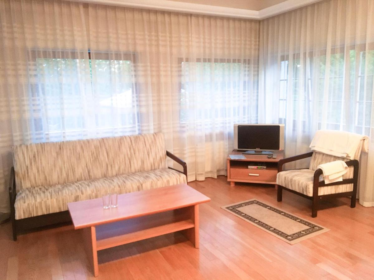 Room In Guest Room - Valensija - Large Suite Jūrkalne 외부 사진